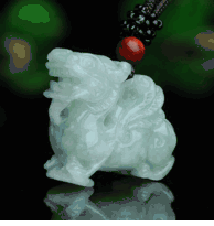 Feng shui Lucky amulet - <br> Natural Jade Pixiu ( Pi yao ) pendant